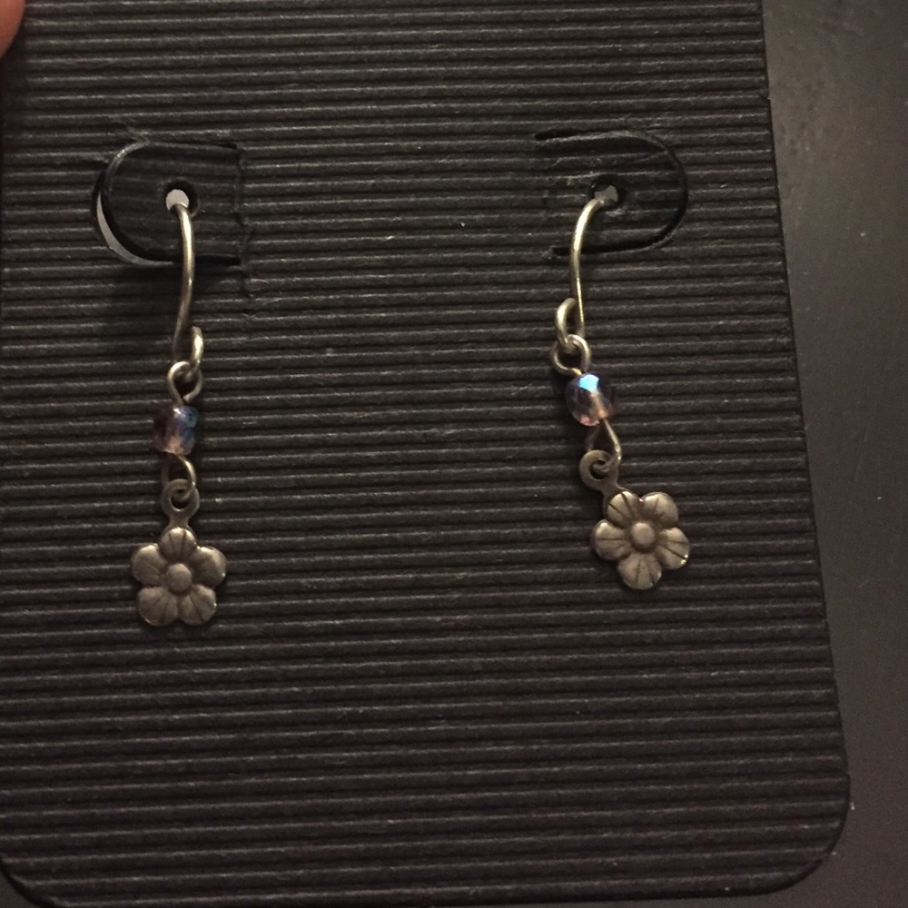 Silver dangling earrings